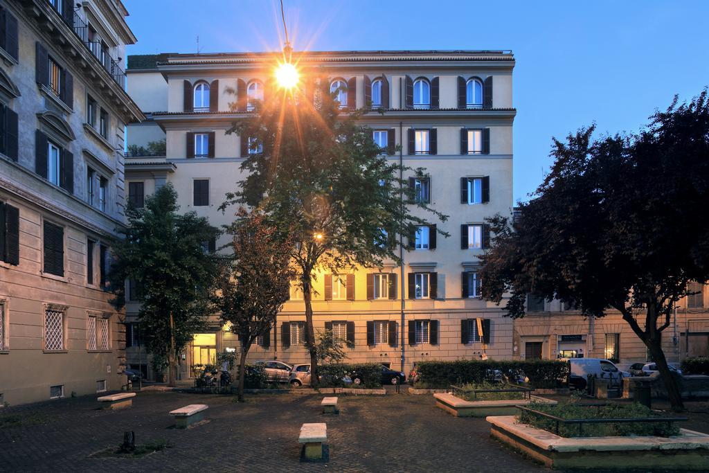 Trianon Borgo Pio Aparthotel Rome Exterior photo